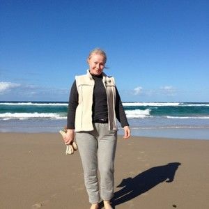 Meet your Posher, Leah lee